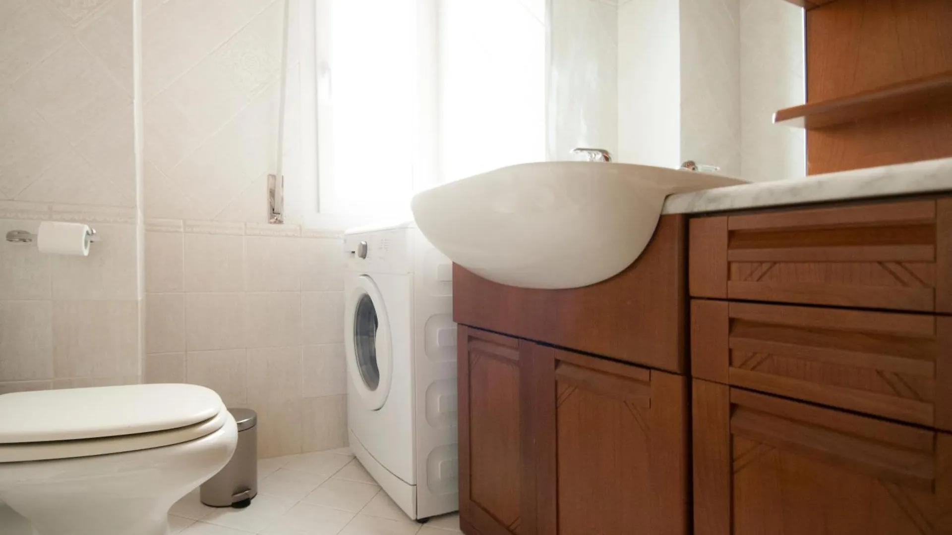 Bologna Easy Explore - Ambrogiohost Apartamento